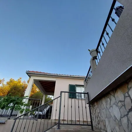 Fragolina Apartman